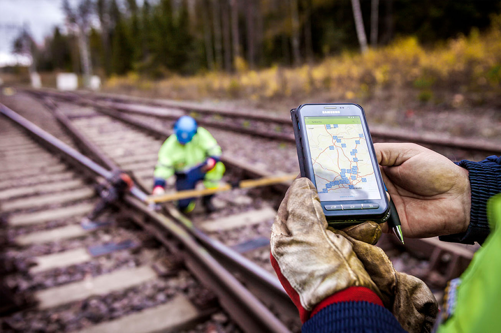 Mobile service platform for railway contractors RUMA